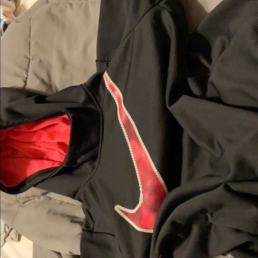 Nike girls hoodie In great condition barely worn